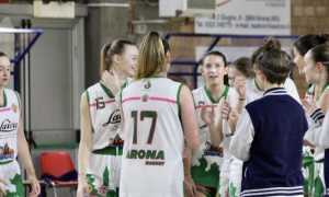 arona basket femminile squadra gruppo