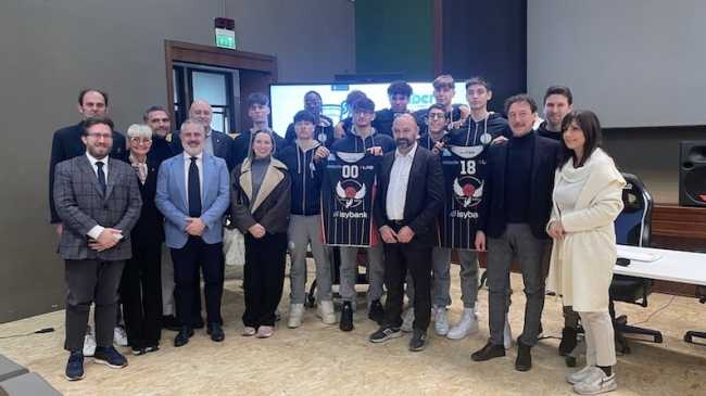 novara school cup