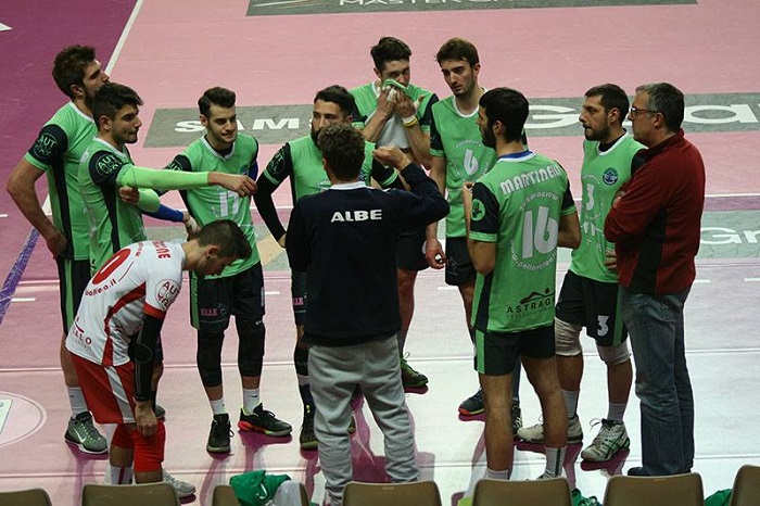 Debutto amaro per la Pallavolo Altiora