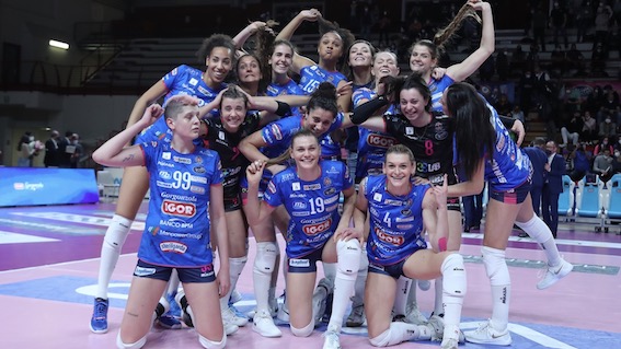 igor gruppo felici vittoria 2