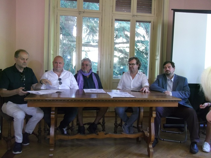 La Nazionale Artisti Tv in campo ad Omegna per la beneficenza
