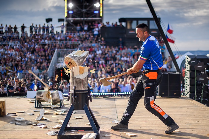 Il Campionato italiano dello sport del taglio del legno alla Sagra della Patata