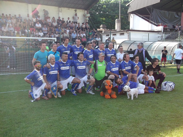 L'Omegna del 2008 batte 5-3 la Nazionale Artisti Tv. Fotogallery